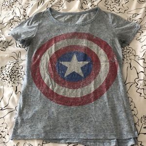 ❤️Captain America tee with pocket.